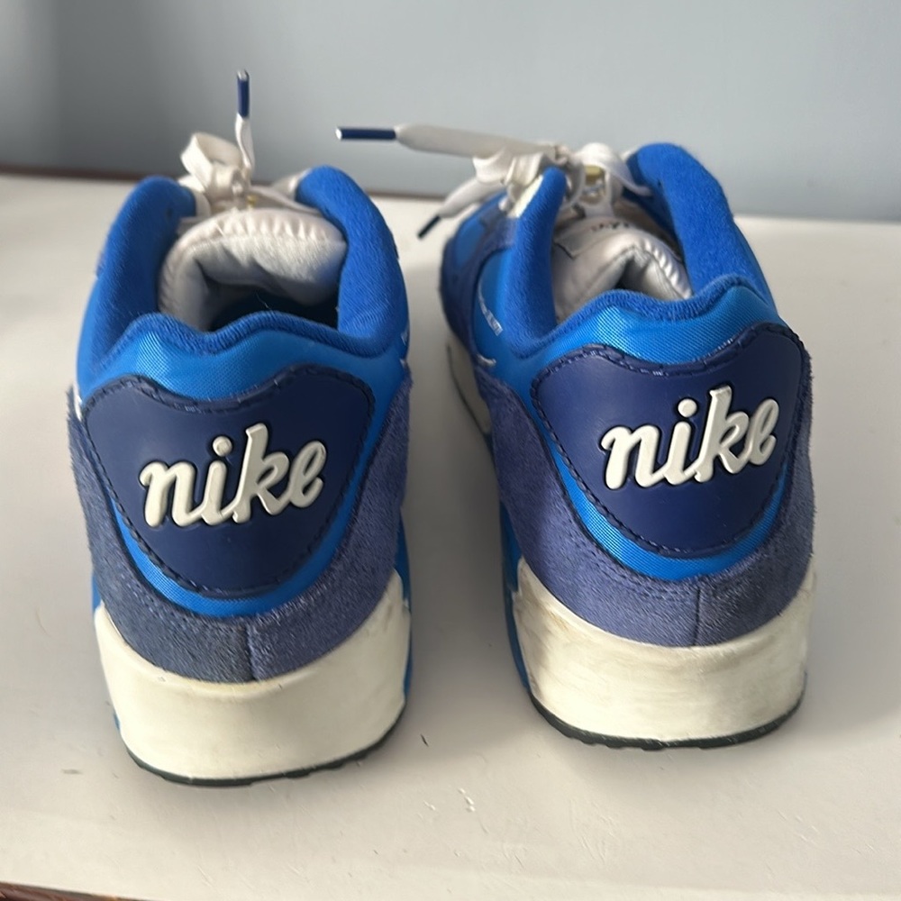 Nike Air Max men’s athletic shoe size 15